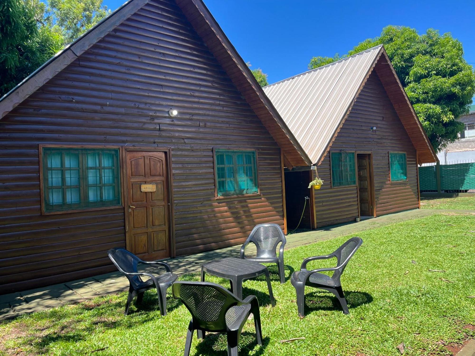Cabanas Merale Excelente Ubicacion Puerto Iguazu Bagian luar foto