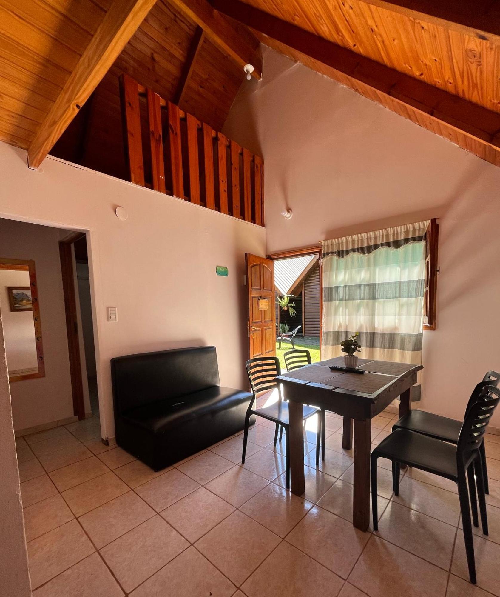 Cabanas Merale Excelente Ubicacion Puerto Iguazu Bagian luar foto