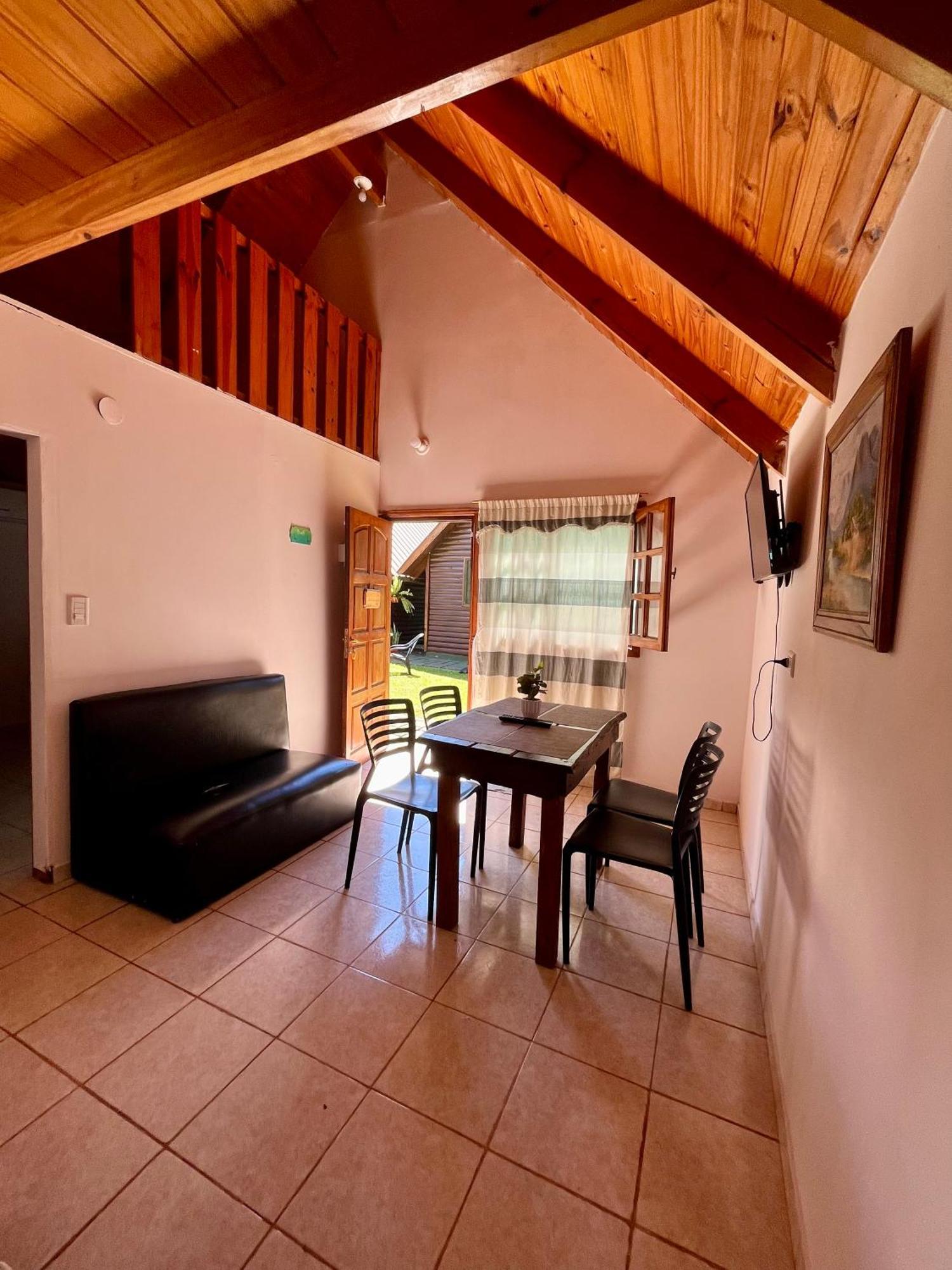 Cabanas Merale Excelente Ubicacion Puerto Iguazu Bagian luar foto