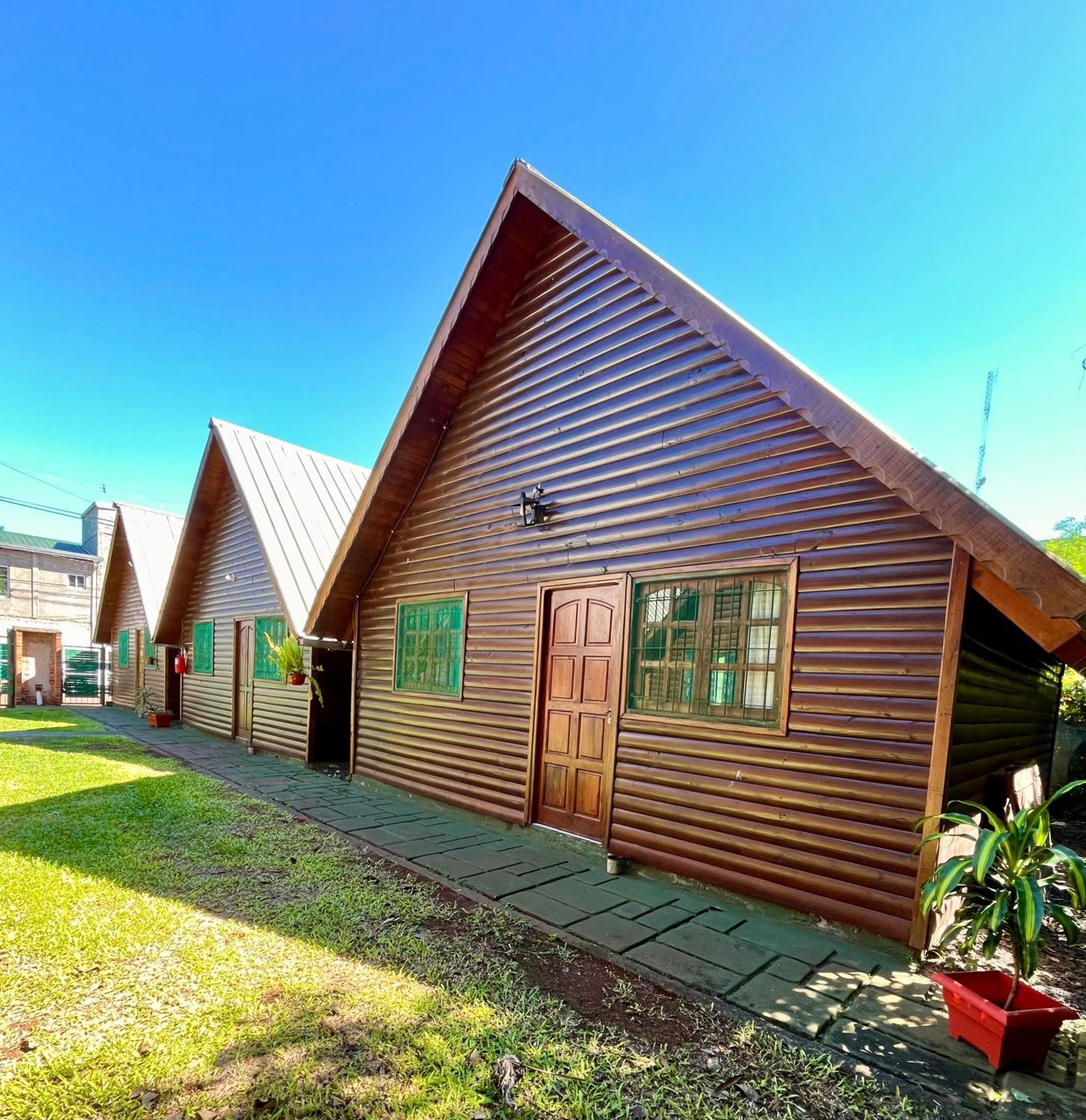 Cabanas Merale Excelente Ubicacion Puerto Iguazu Bagian luar foto