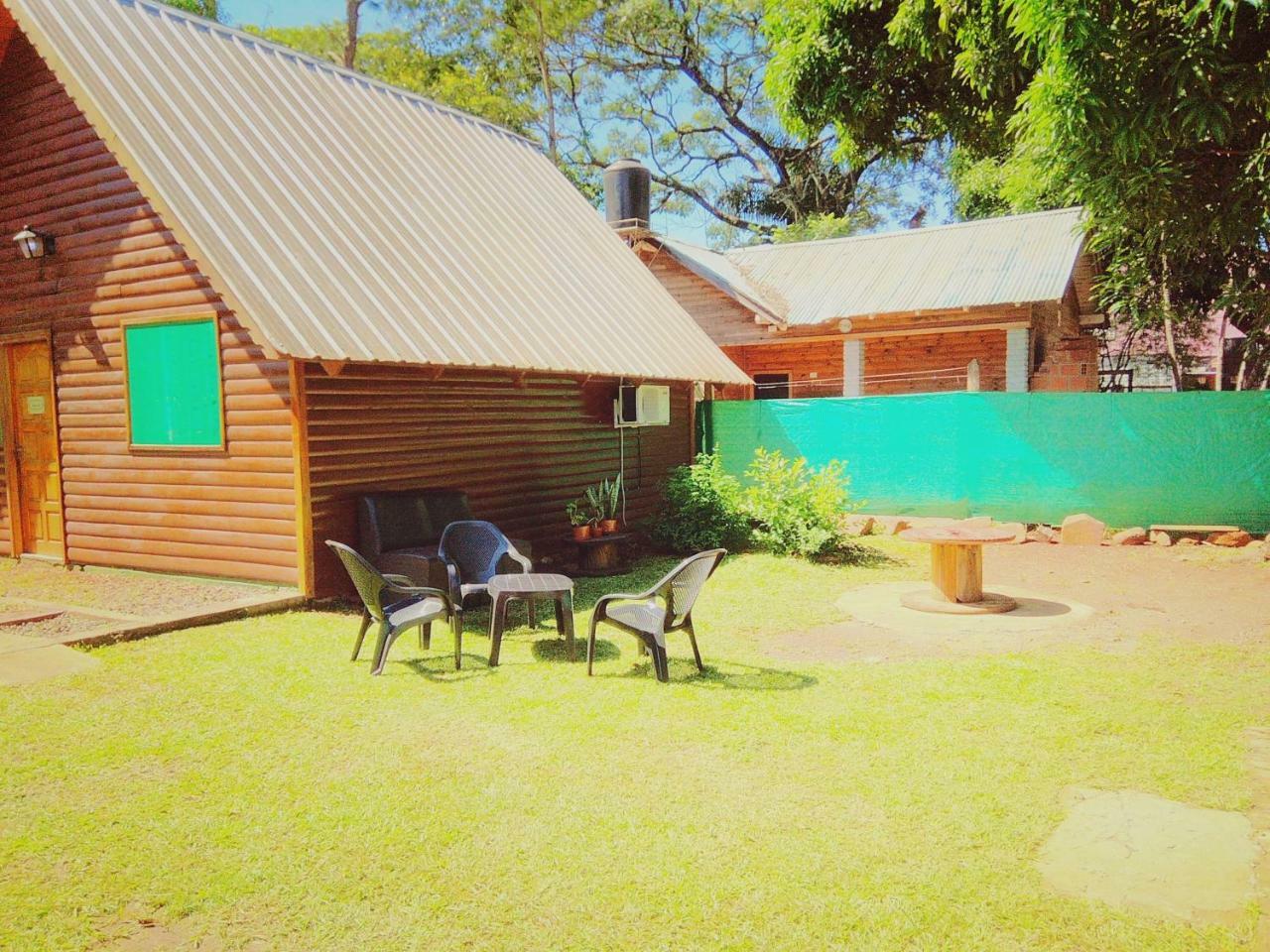 Cabanas Merale Excelente Ubicacion Puerto Iguazu Bagian luar foto